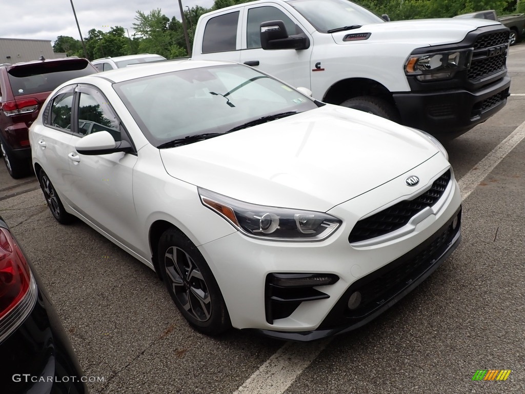 2020 Forte LXS - Clear White / Black photo #3