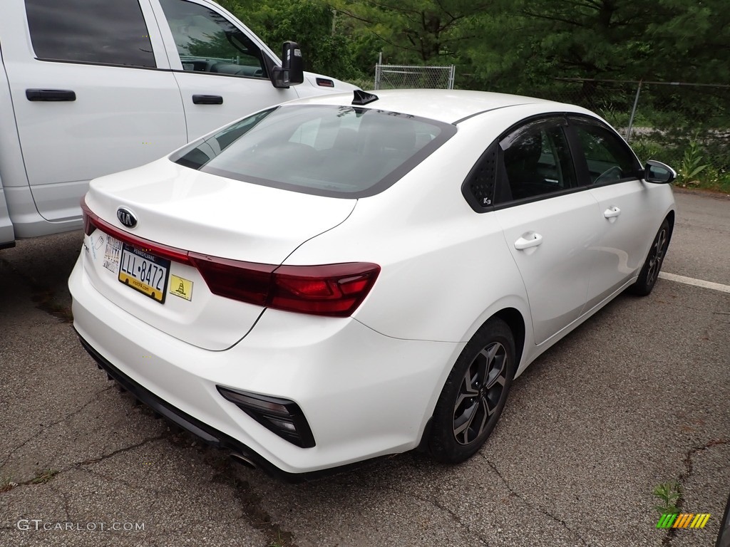 2020 Forte LXS - Clear White / Black photo #4
