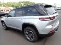 Silver Zynith - Grand Cherokee Trailhawk 4XE Photo No. 3