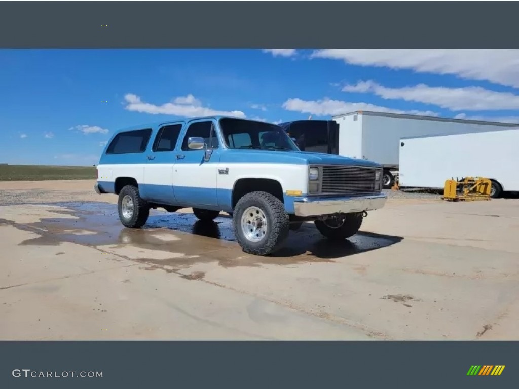 Light Blue Metallic 1987 Chevrolet Suburban V20 Custom Deluxe 4x4 Exterior Photo #146215482