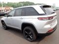 Silver Zynith - Grand Cherokee Altitude 4x4 Photo No. 3