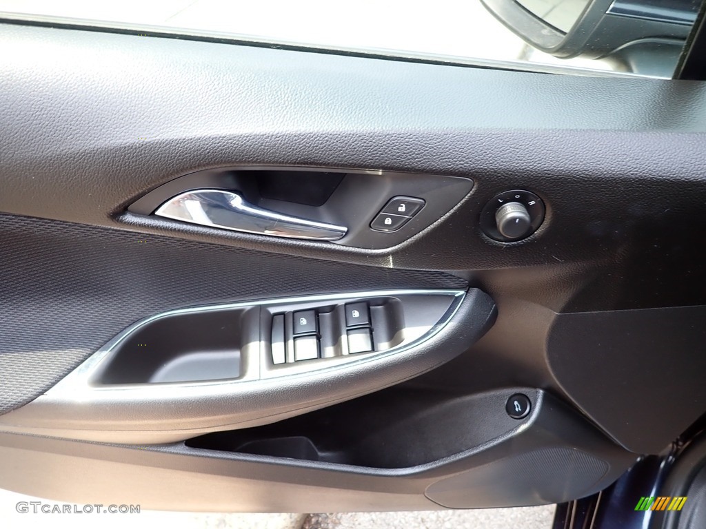 2016 Chevrolet Cruze LT Sedan Door Panel Photos