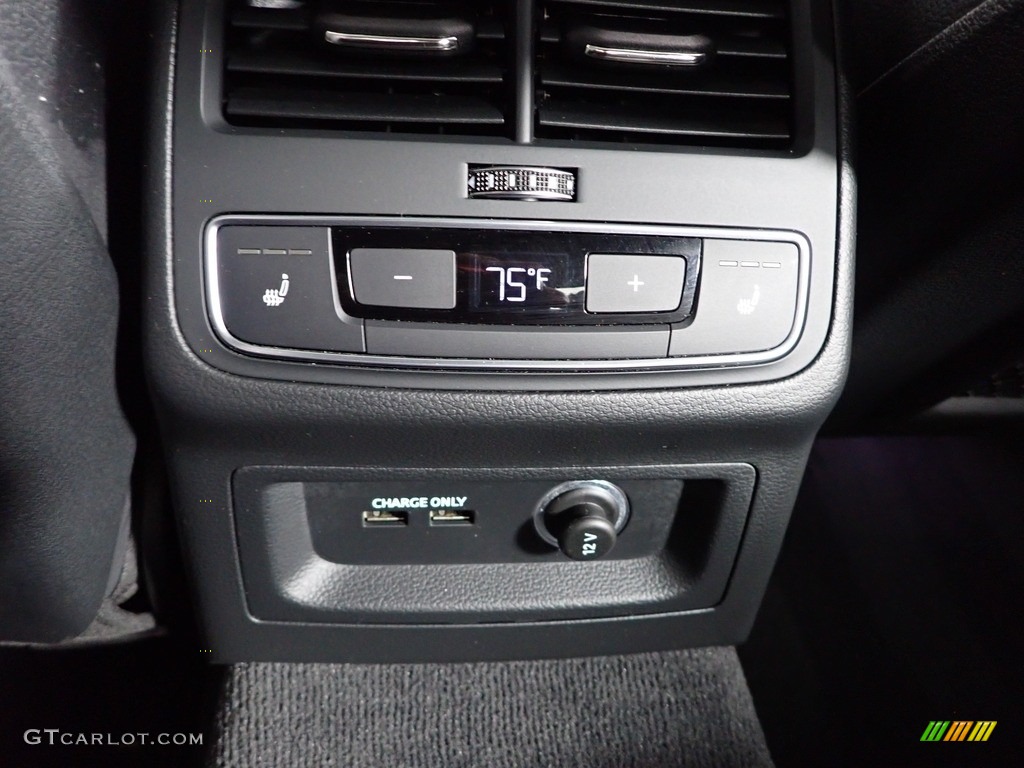 2019 A4 Premium Plus - Brilliant Black / Black photo #29