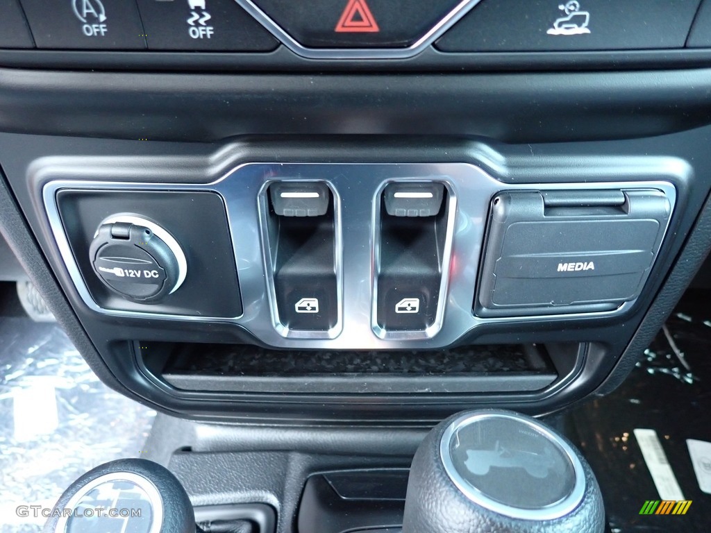 2023 Wrangler Sport 4x4 - Punk