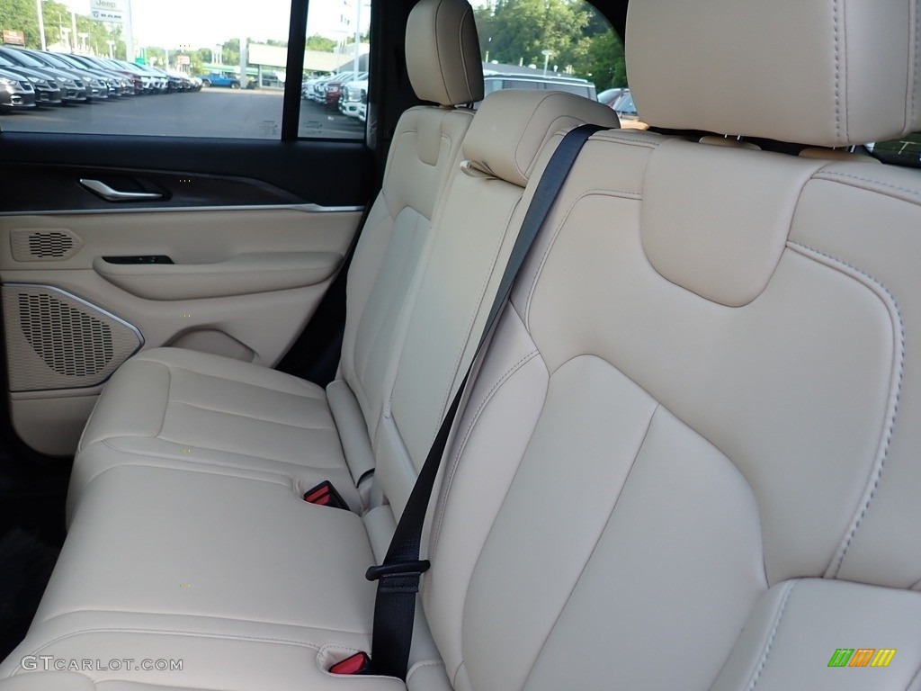 Wicker Beige/Global Black Interior 2023 Jeep Grand Cherokee 4XE Photo #146218437