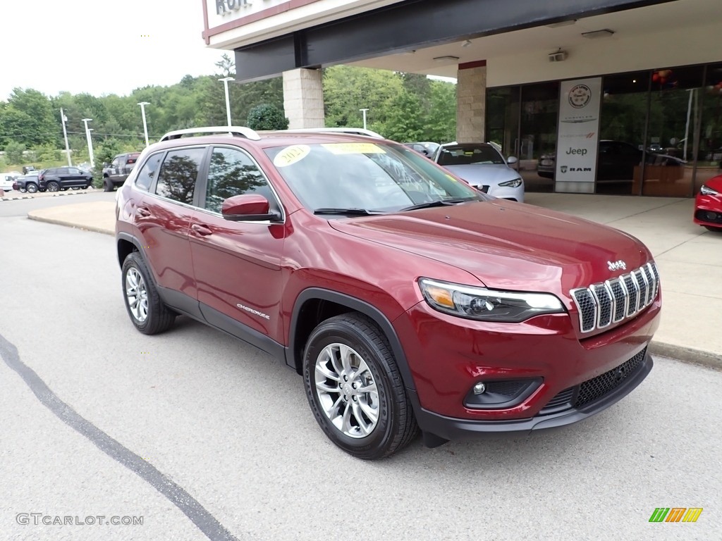 2021 Cherokee Latitude Lux 4x4 - Velvet Red Pearl / Black photo #2