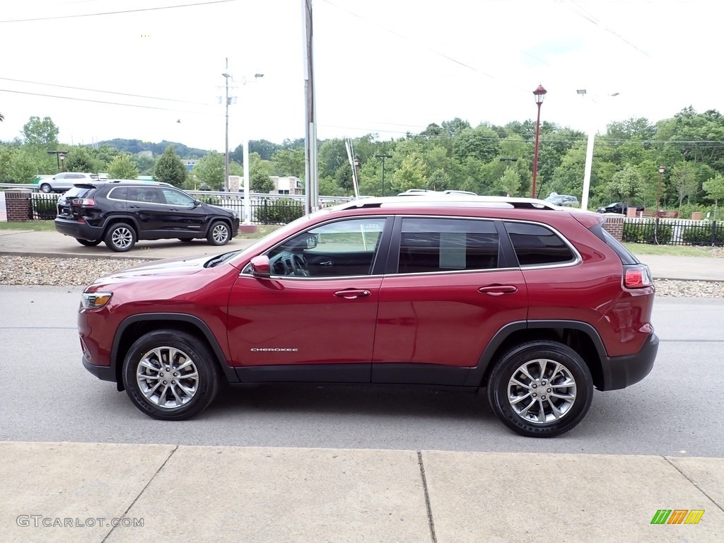 2021 Cherokee Latitude Lux 4x4 - Velvet Red Pearl / Black photo #5