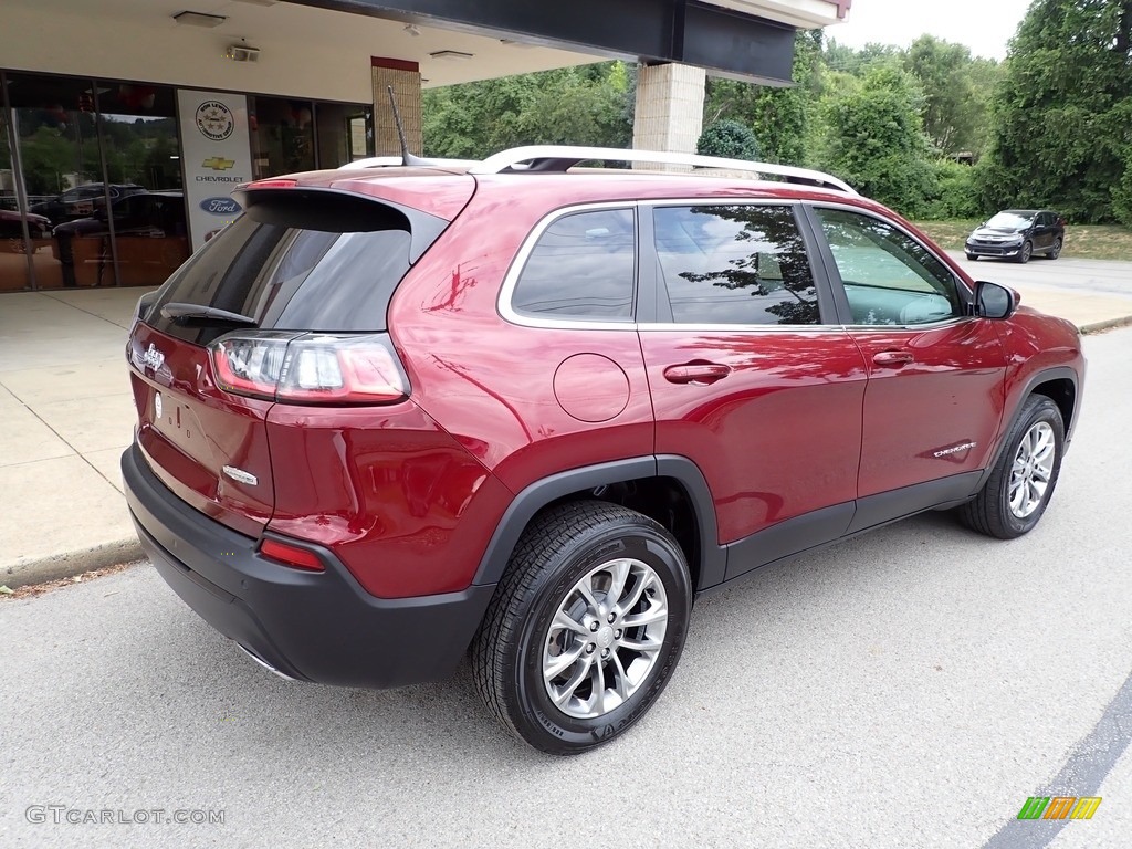 2021 Cherokee Latitude Lux 4x4 - Velvet Red Pearl / Black photo #8