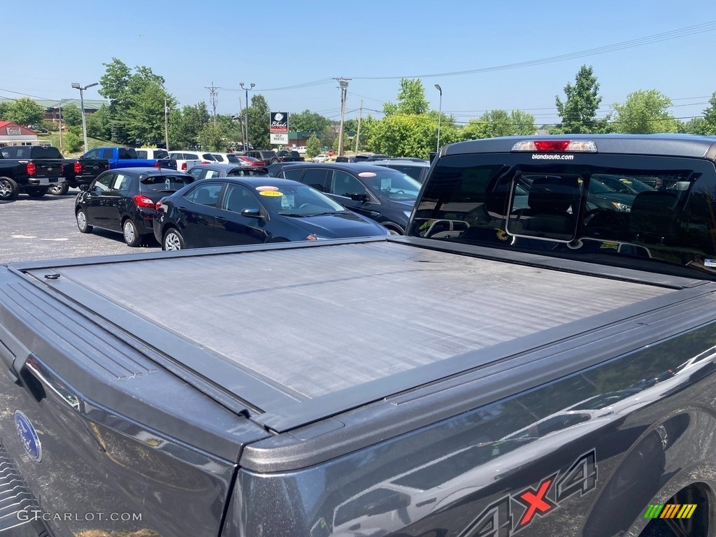 2019 F150 XLT SuperCab 4x4 - Magnetic / Earth Gray photo #9