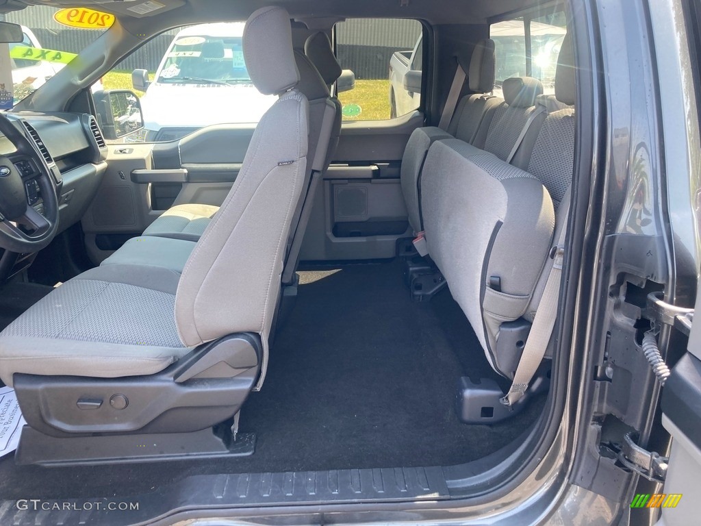 2019 F150 XLT SuperCab 4x4 - Magnetic / Earth Gray photo #16