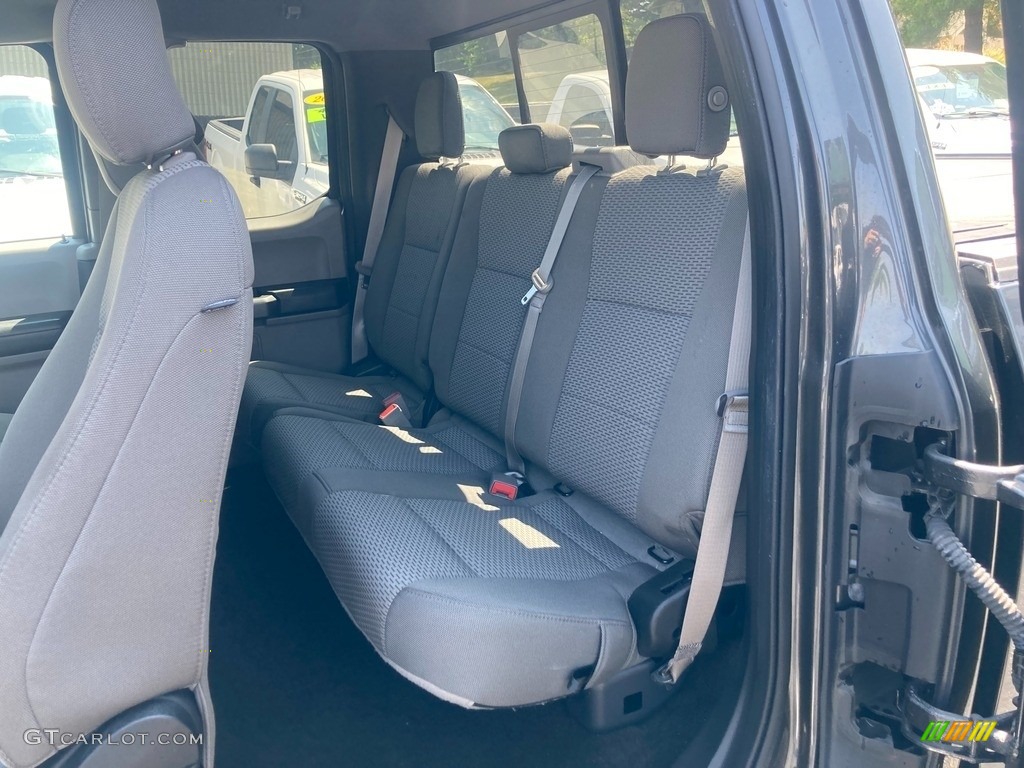 2019 F150 XLT SuperCab 4x4 - Magnetic / Earth Gray photo #17