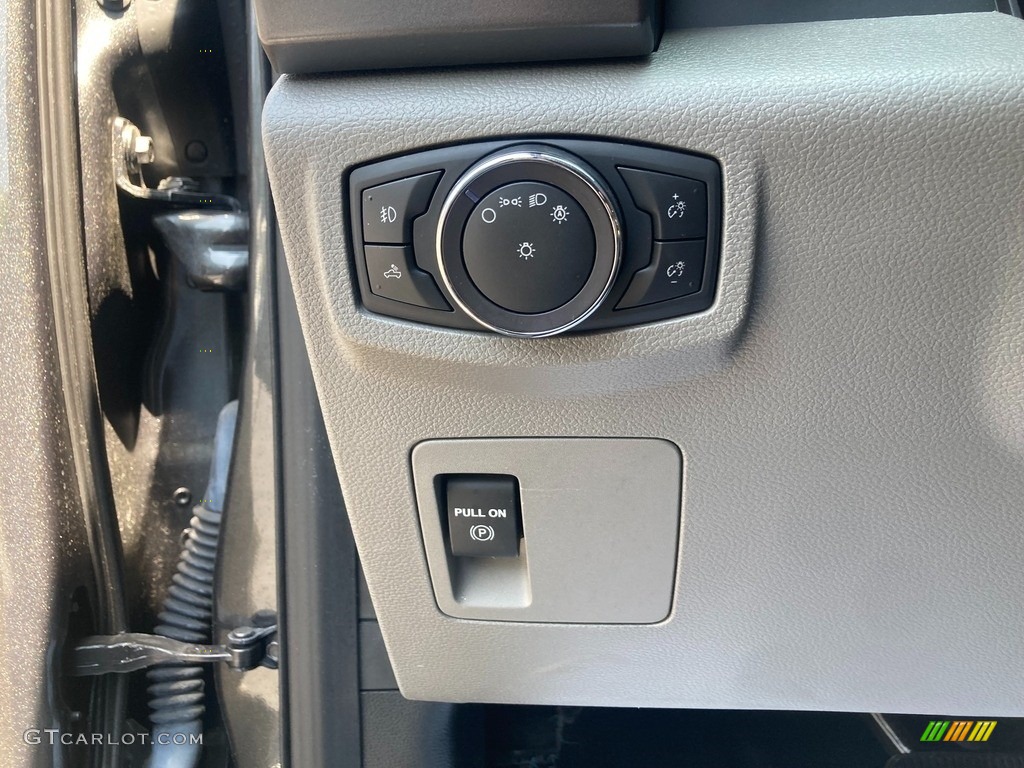 2019 F150 XLT SuperCab 4x4 - Magnetic / Earth Gray photo #25