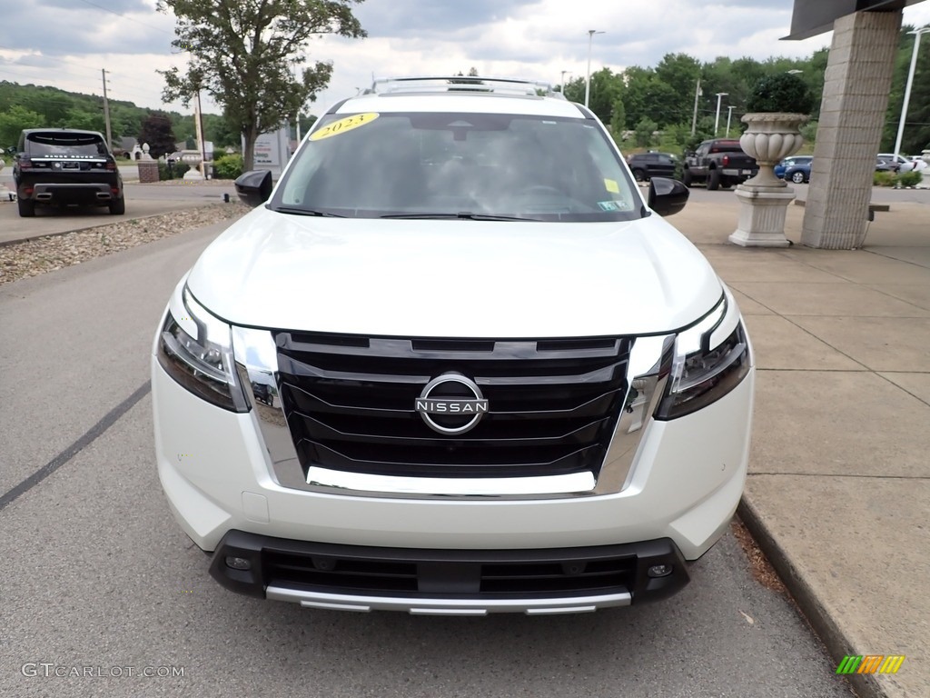 2023 Pathfinder Rock Creek 4x4 - Pearl White Tricoat / Charcoal photo #2