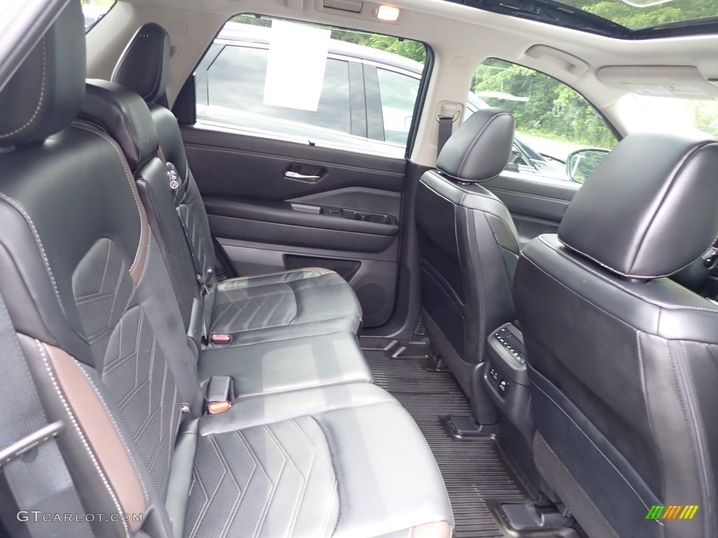 Charcoal Interior 2023 Nissan Pathfinder Rock Creek 4x4 Photo #146220263