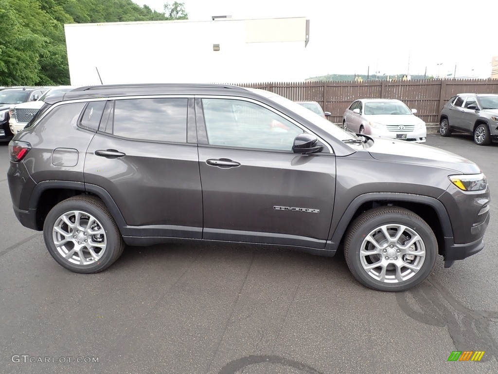 Granite Crystal Metallic 2023 Jeep Compass Latitude Lux 4x4 Exterior Photo #146221419