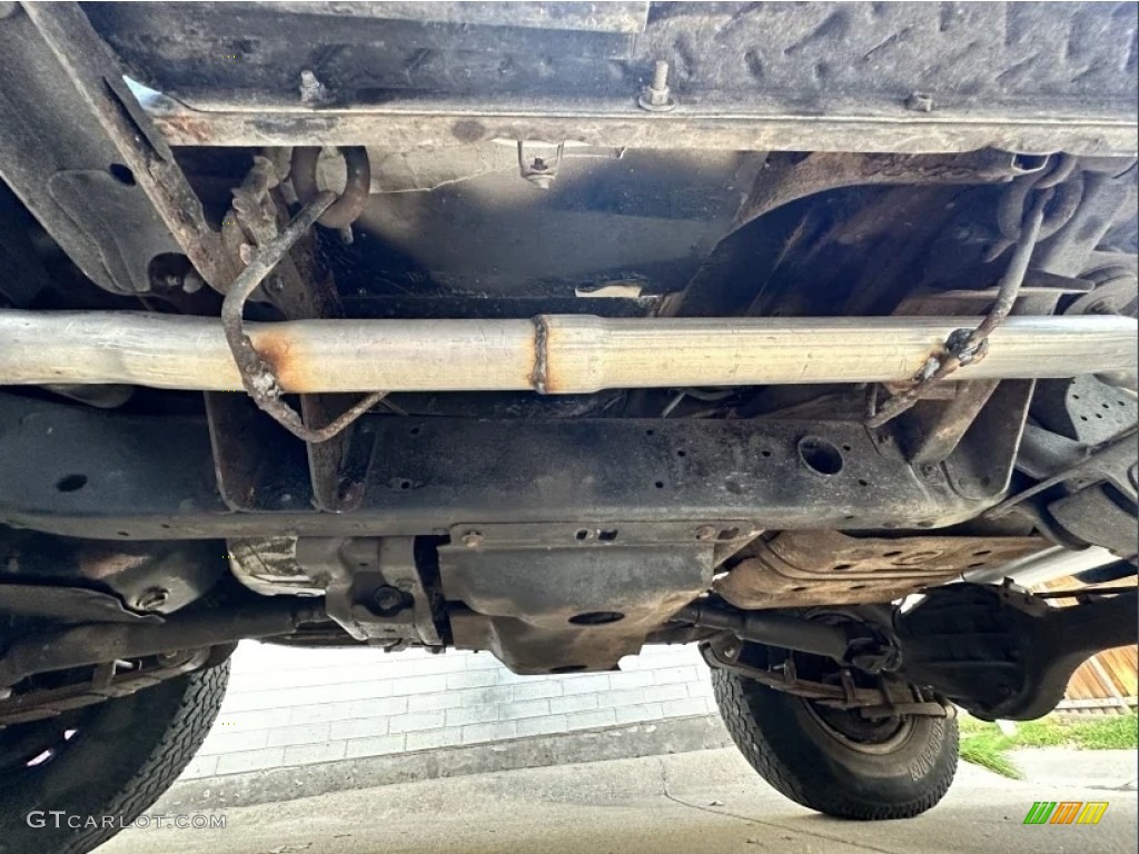 1982 Toyota Land Cruiser FJ40 Undercarriage Photo #146221620