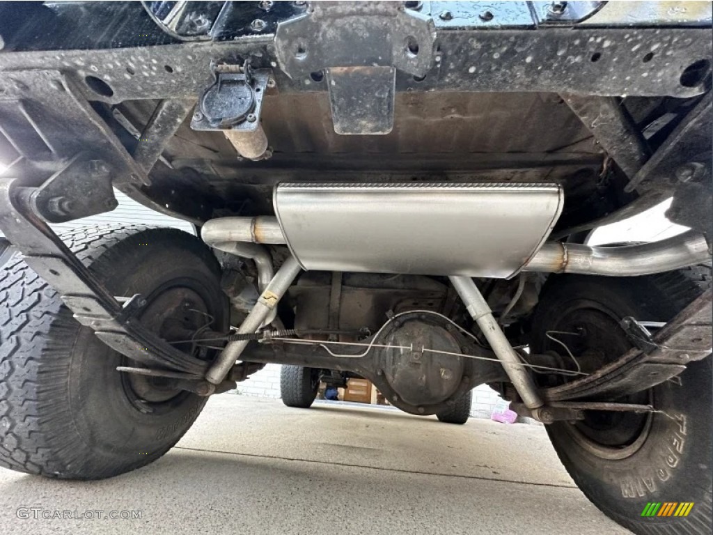 1982 Toyota Land Cruiser FJ40 Undercarriage Photo #146221761