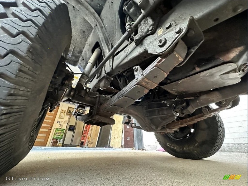 1982 Toyota Land Cruiser FJ40 Undercarriage Photo #146221872