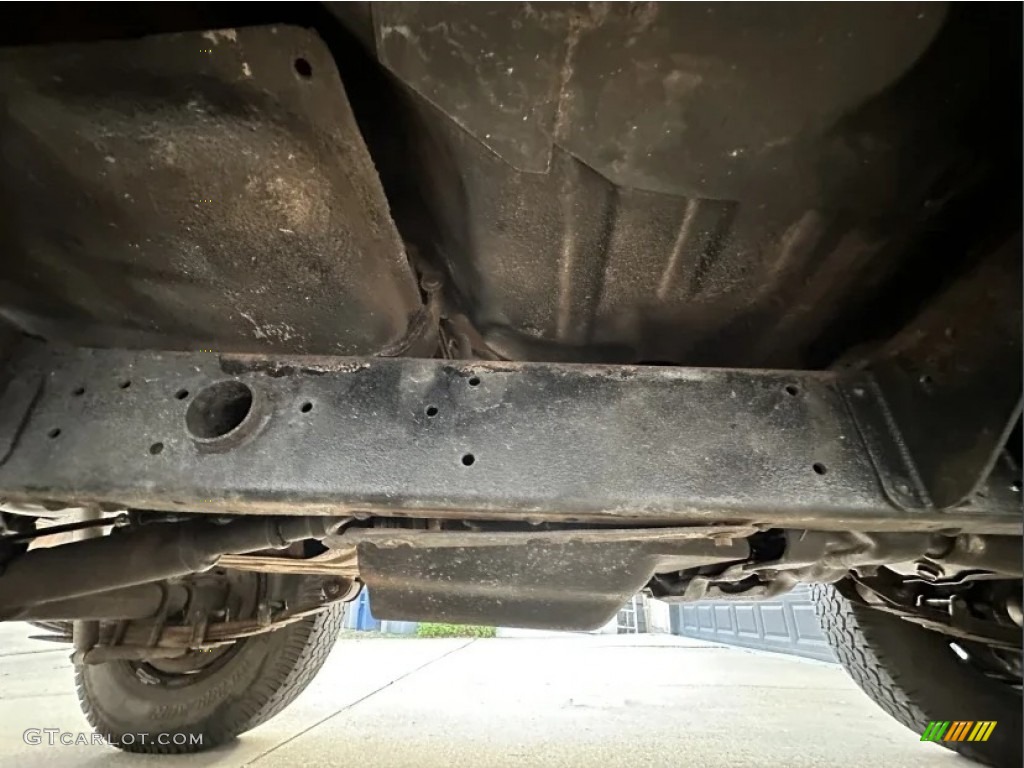 1982 Toyota Land Cruiser FJ40 Undercarriage Photos