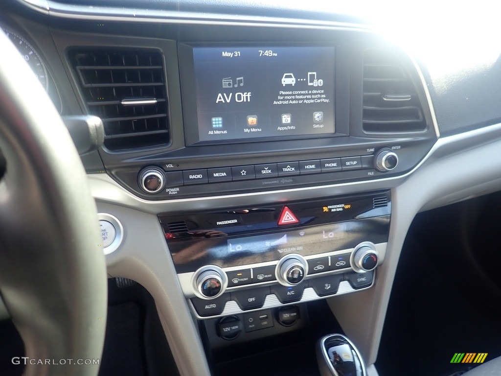2020 Elantra Value Edition - Symphony Silver / Gray photo #26