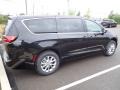 2023 Brilliant Black Crystal Pearl Chrysler Pacifica Touring L AWD  photo #7