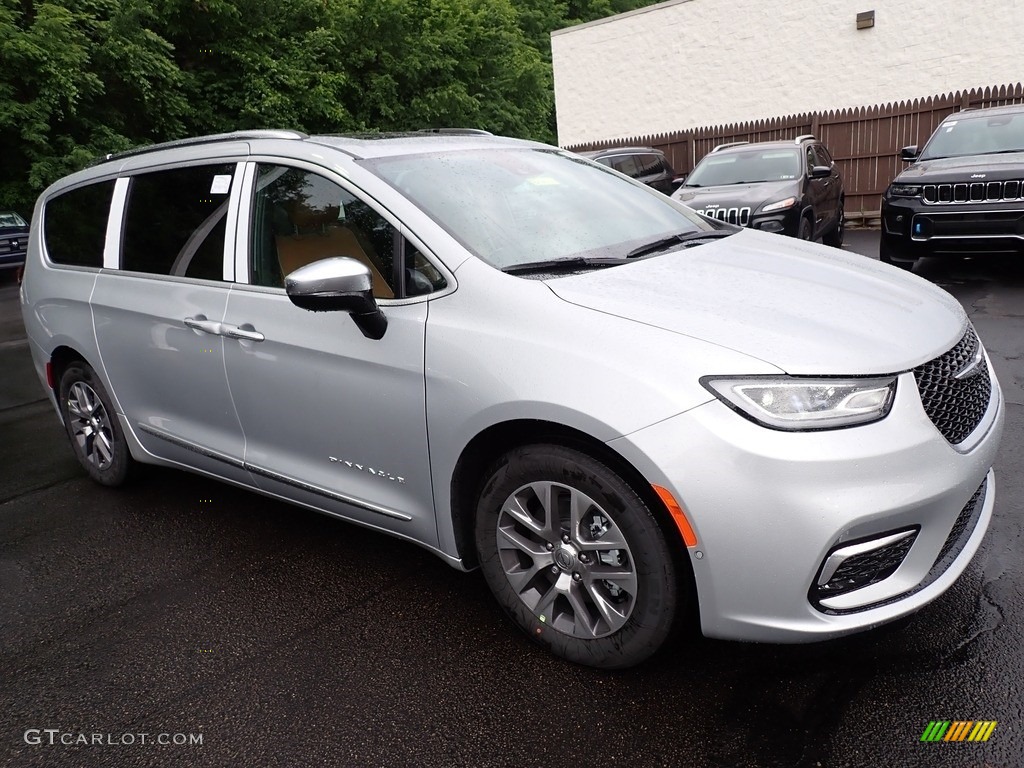 Silver Mist 2023 Chrysler Pacifica Pinnacle Plug-In Hybrid Exterior Photo #146225316