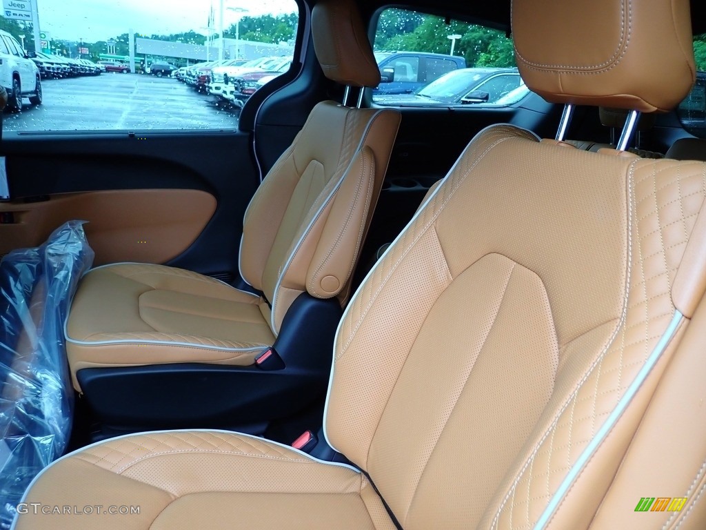 2023 Chrysler Pacifica Pinnacle Plug-In Hybrid Rear Seat Photo #146225826