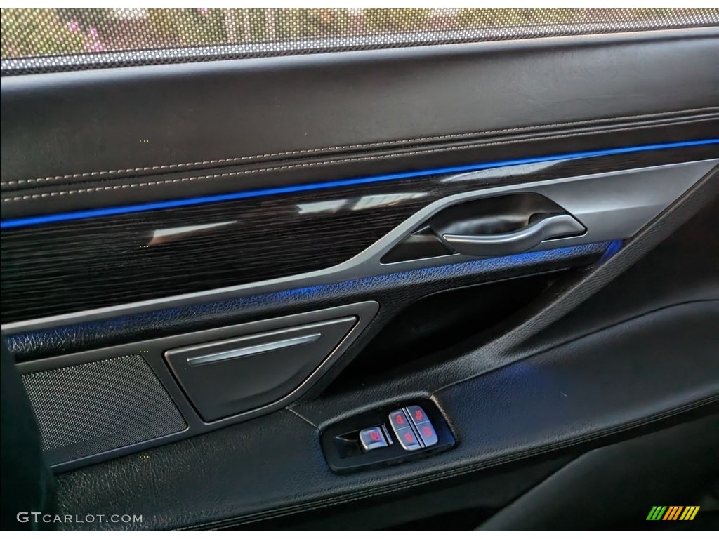 2017 BMW 7 Series 740i Sedan Black Door Panel Photo #146225904
