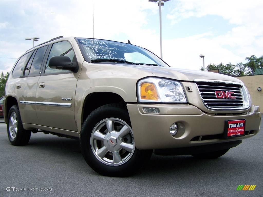 2006 Envoy SLE 4x4 - Sand Beige Metallic / Light Tan/Ebony Black photo #1