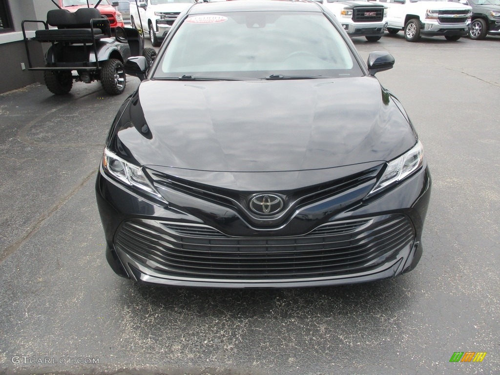 2019 Camry LE - Midnight Black Metallic / Black photo #21