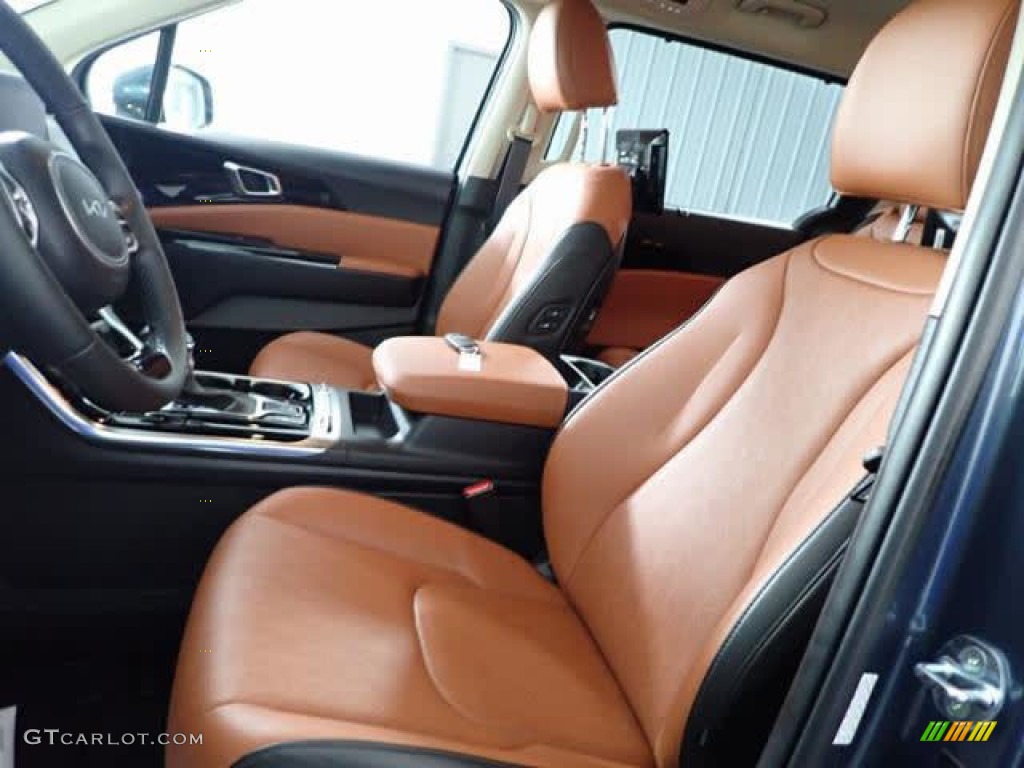 2023 Kia Carnival SX Prestige Front Seat Photos
