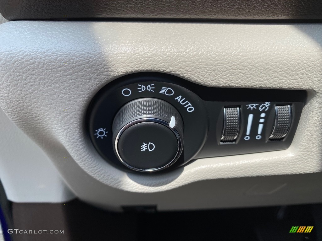 2020 Pacifica Touring L - Ocean Blue Metallic / Alloy/Black photo #17