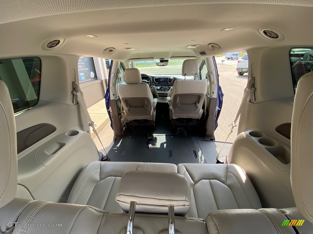 2020 Pacifica Touring L - Ocean Blue Metallic / Alloy/Black photo #30