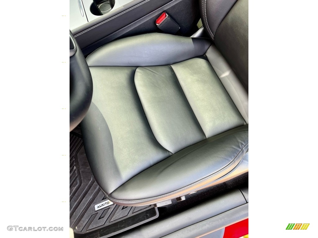 2022 Tesla Model Y Long Range AWD Front Seat Photo #146227506