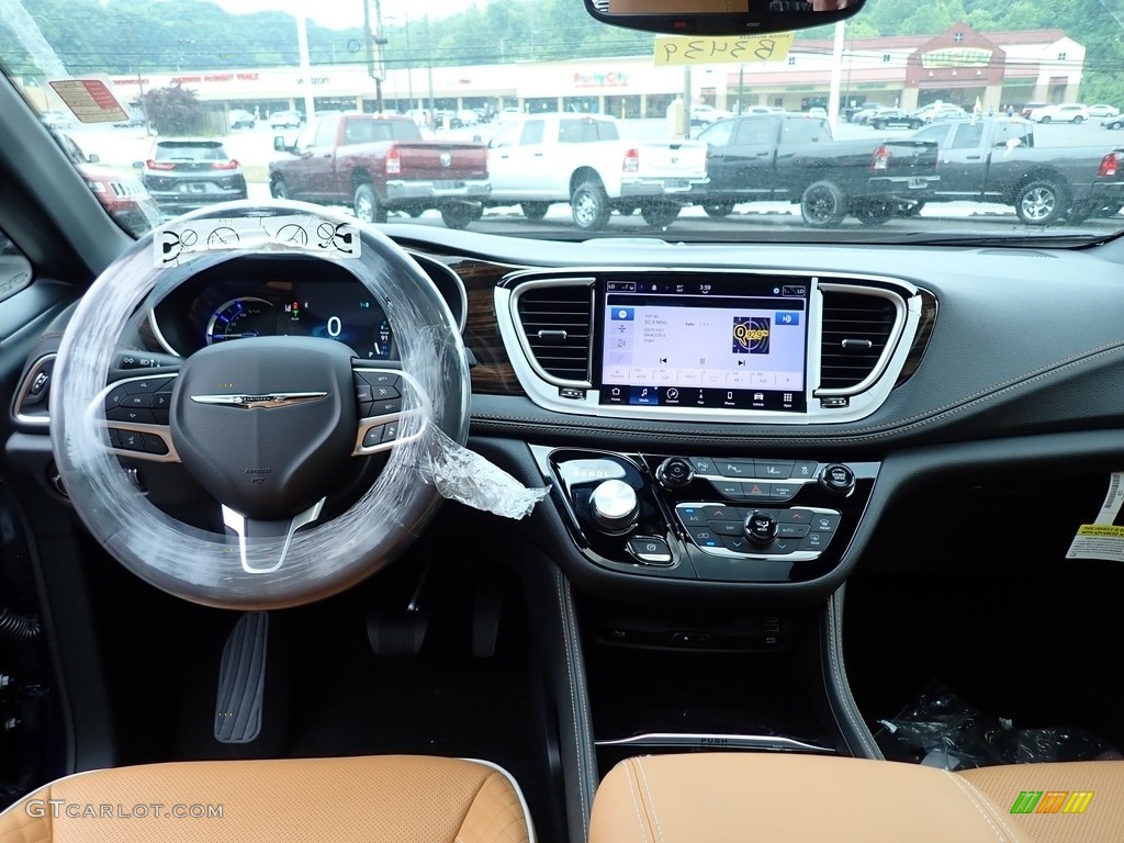 2023 Chrysler Pacifica Pinnacle Plug-In Hybrid Caramel/Black Dashboard Photo #146227701
