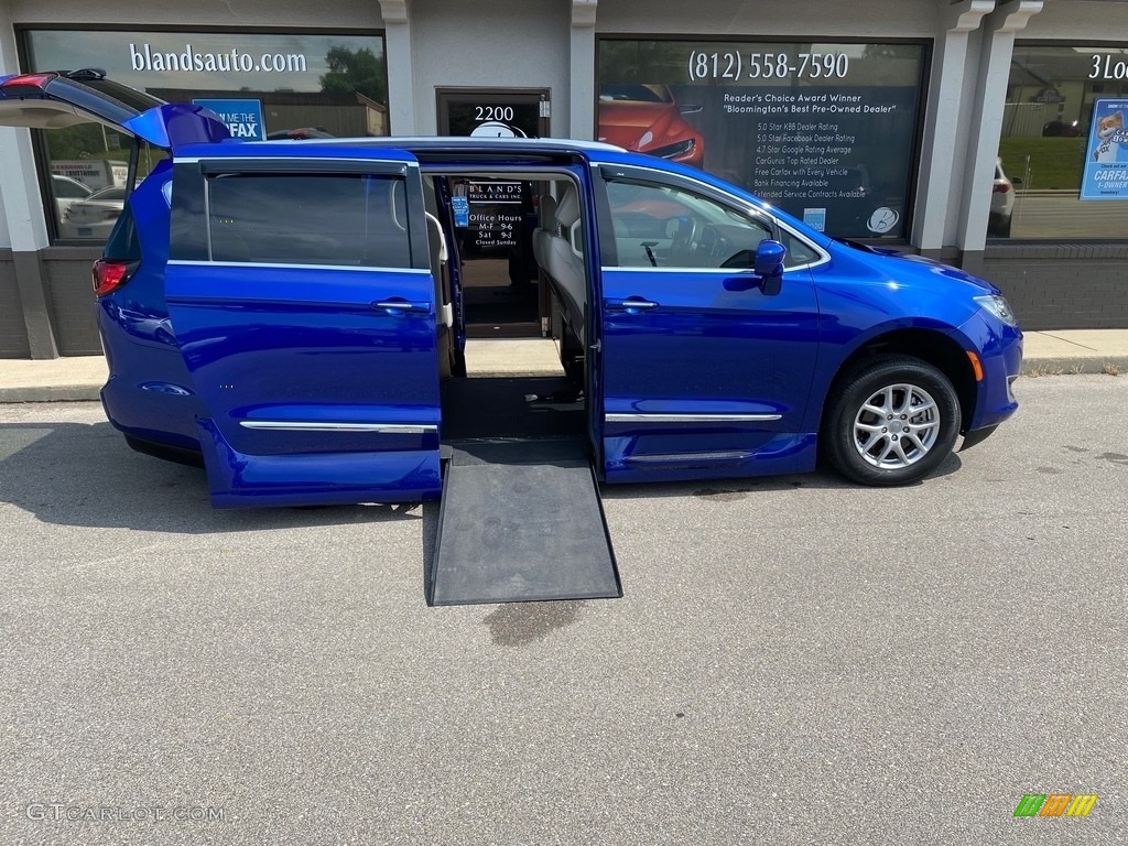 2020 Pacifica Touring L - Ocean Blue Metallic / Alloy/Black photo #46