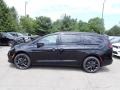 Brilliant Black Crystal Pearl - Pacifica Touring L AWD Photo No. 2