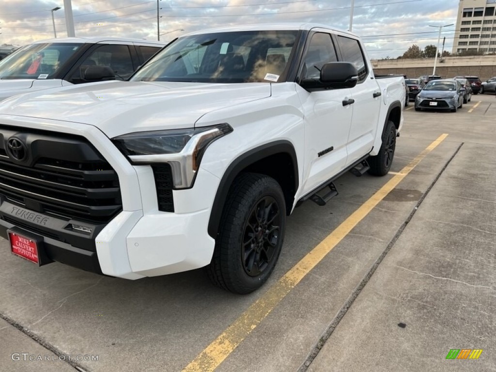 2023 Tundra SR5 CrewMax 4x4 - Ice Cap / Black photo #1