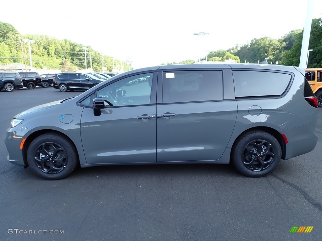 2023 Pacifica Hybrid Limited - Ceramic Gray / Black photo #2