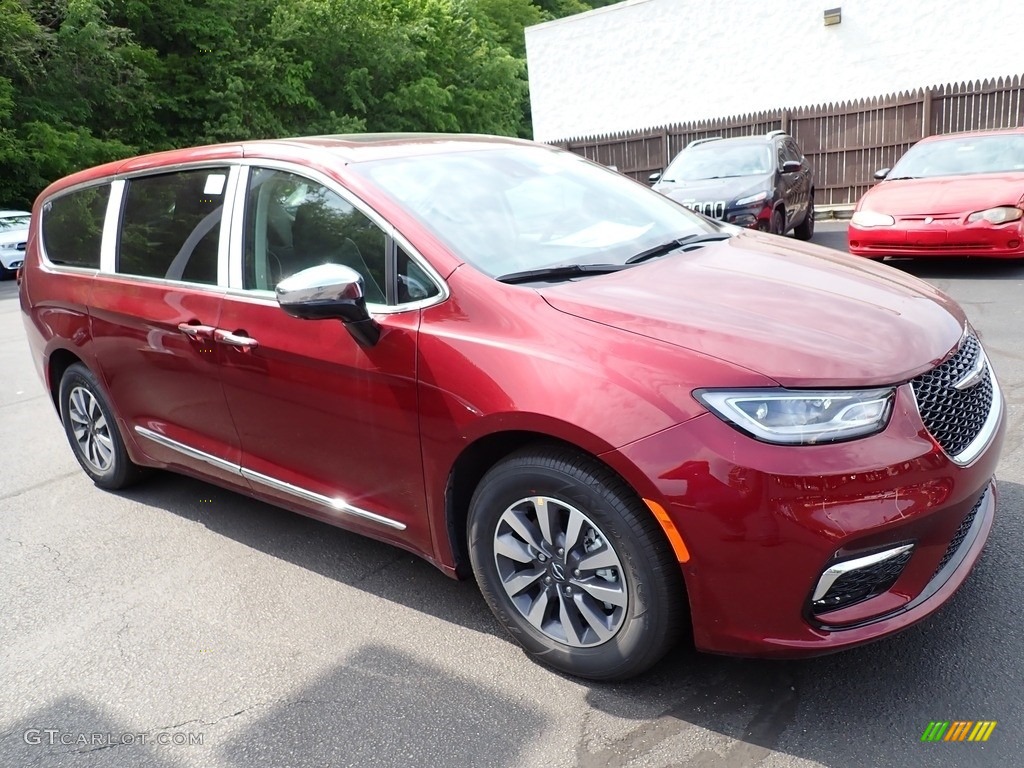 2023 Pacifica Hybrid Limited - Velvet Red Pearl / Black/Alloy photo #8