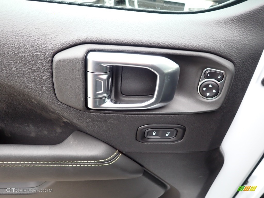 2024 Jeep Wrangler 4-Door Sahara 4x4 Black Door Panel Photo #146229714