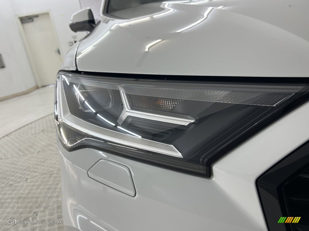 2021 Q7 55 Premium Plus quattro - Carrara White / Black photo #7