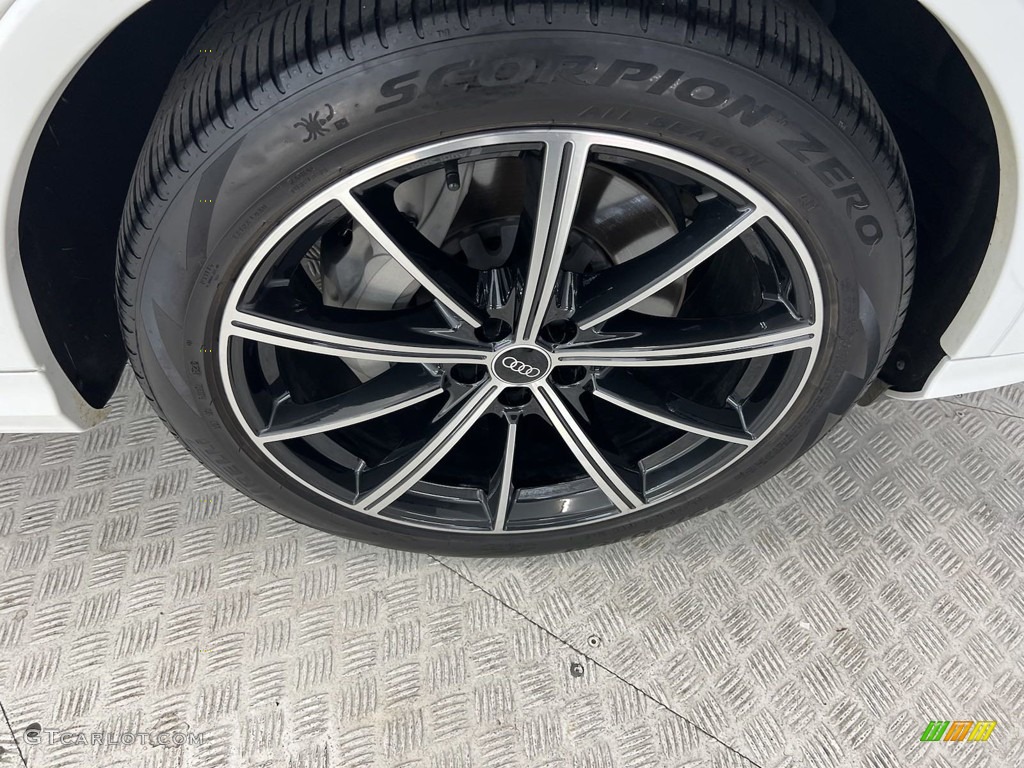 2021 Audi Q7 55 Premium Plus quattro Wheel Photos