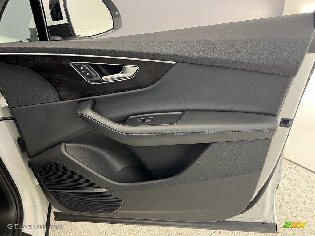 2021 Q7 55 Premium Plus quattro - Carrara White / Black photo #12
