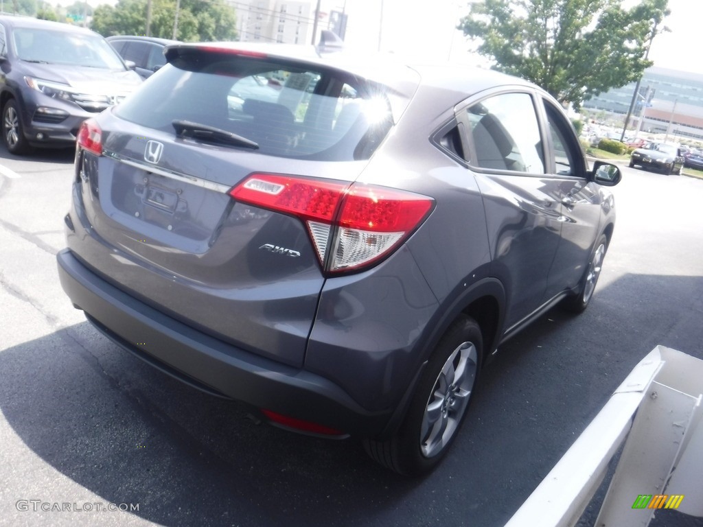 2017 Pathfinder SV 4x4 - Gun Metallic / Charcoal photo #6