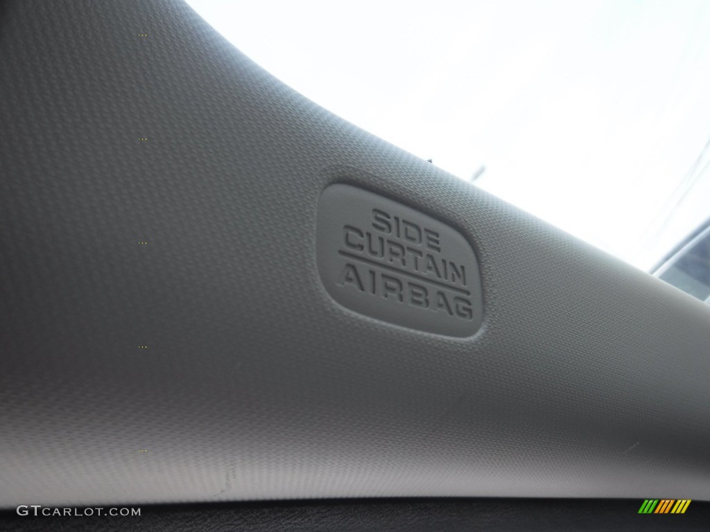 2017 Pathfinder SV 4x4 - Gun Metallic / Charcoal photo #17