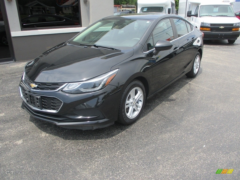 2018 Cruze LT - Mosaic Black Metallic / Jet Black photo #2