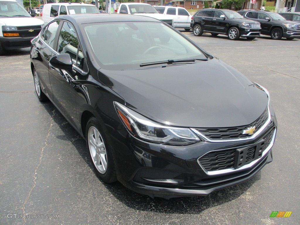 2018 Cruze LT - Mosaic Black Metallic / Jet Black photo #5