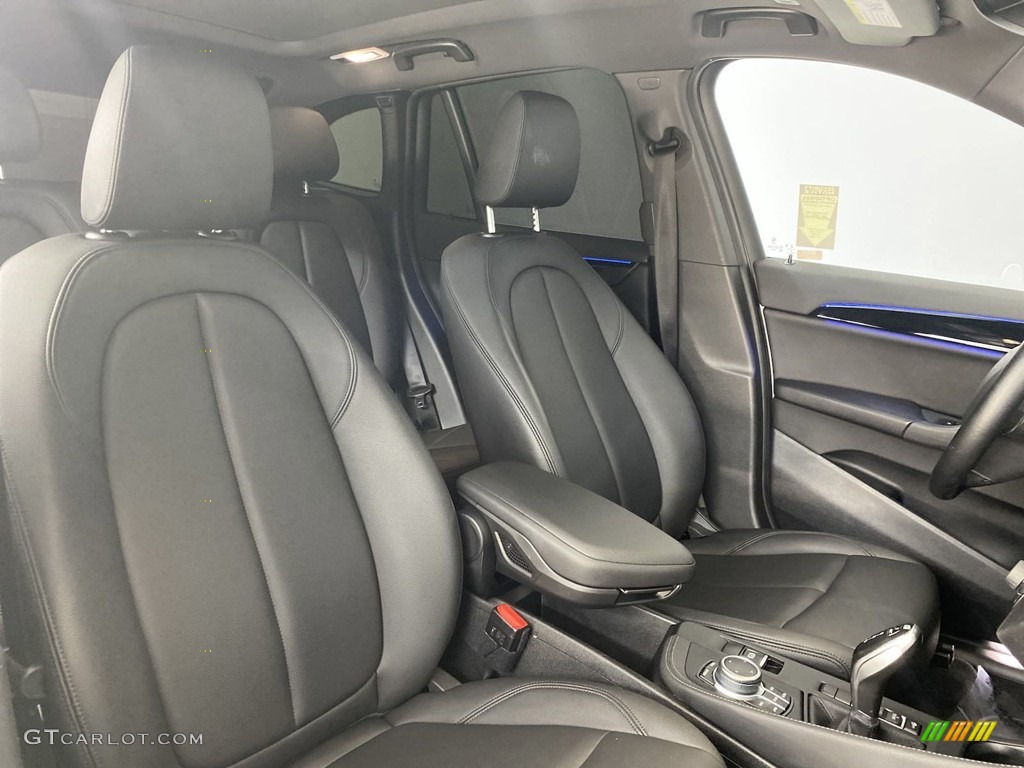 2021 X1 sDrive28i - Glacier Silver Metallic / Black photo #33