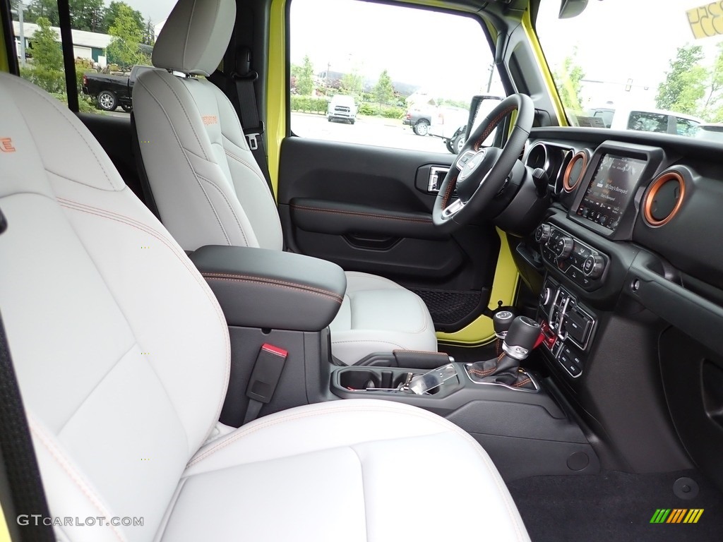 2023 Jeep Gladiator Mojave 4x4 Front Seat Photo #146233869